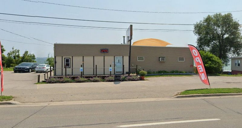 Ossies Lakeview Restaurant (Ossies Lakeview Grill) - Social Oak Wine Bar 2025